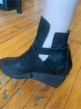 Women's Black Leather Cutout Ankle Booties with Strap Detail